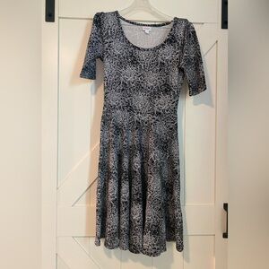 LulaRoe Nicole Dress - Size Medium- Like New